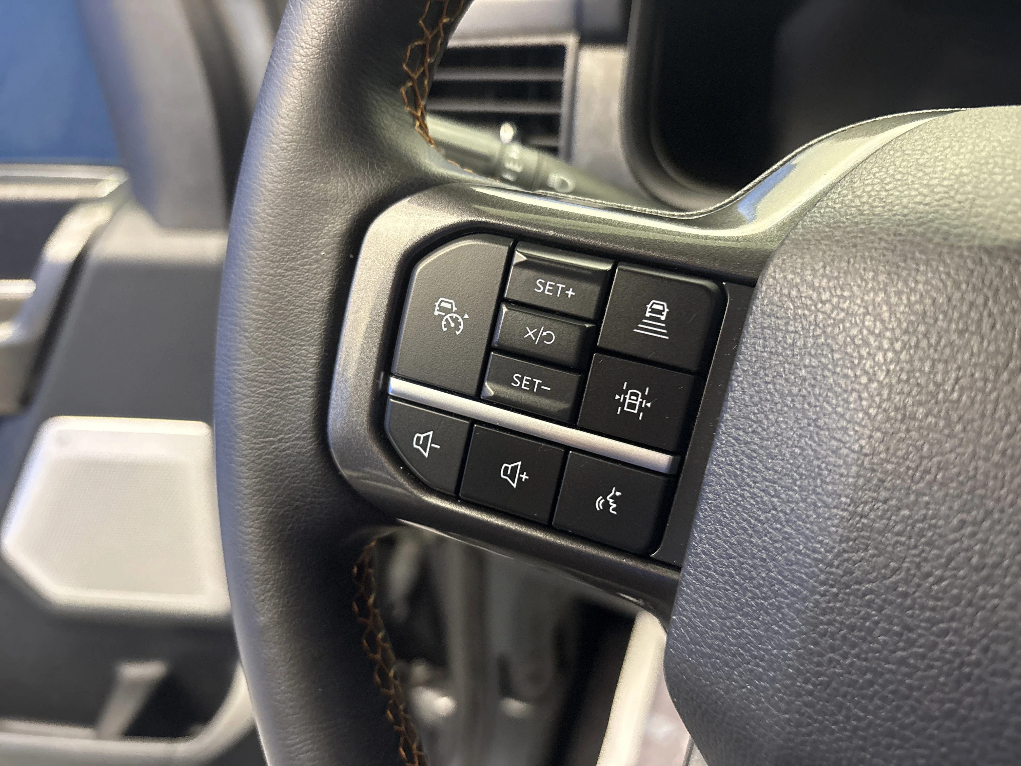 Used 2023 Carbonized Gray Metallic Ford XL image 16