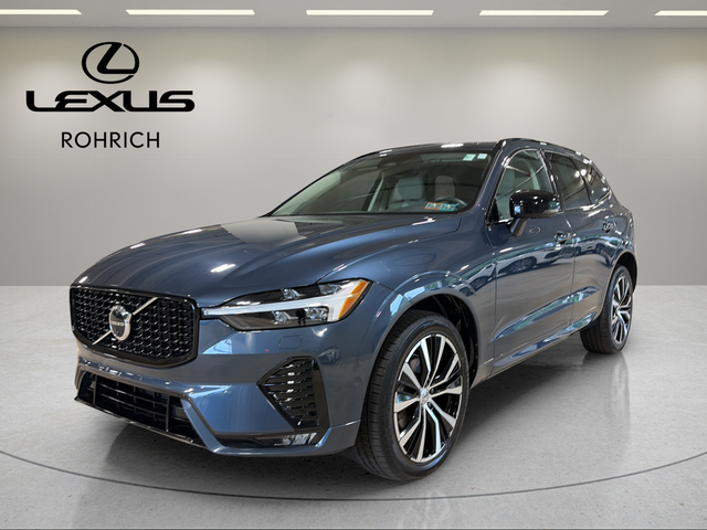 2023 Volvo XC60 B5 Plus Dark Theme