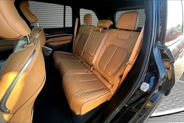 Used 2022 Black Jeep Summit image 21