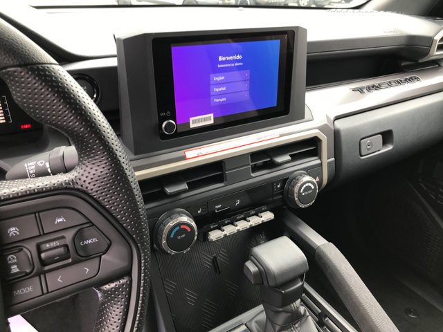 2026 Toyota Tacoma SR5 - Photo 15