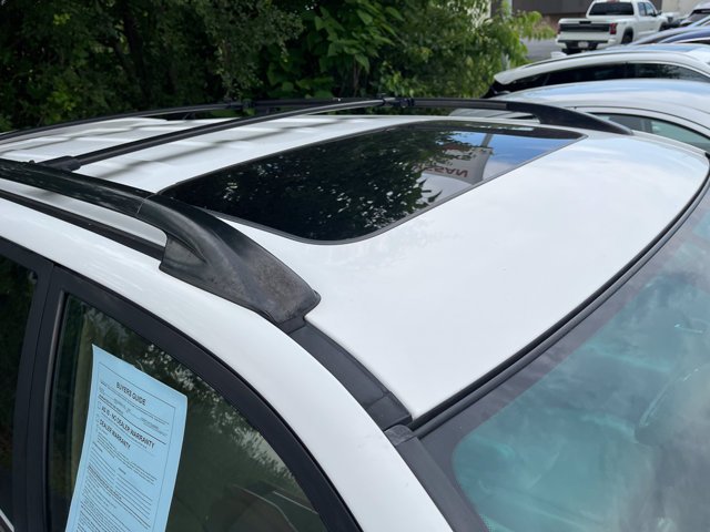 Used 2007 White Toyota  image 2