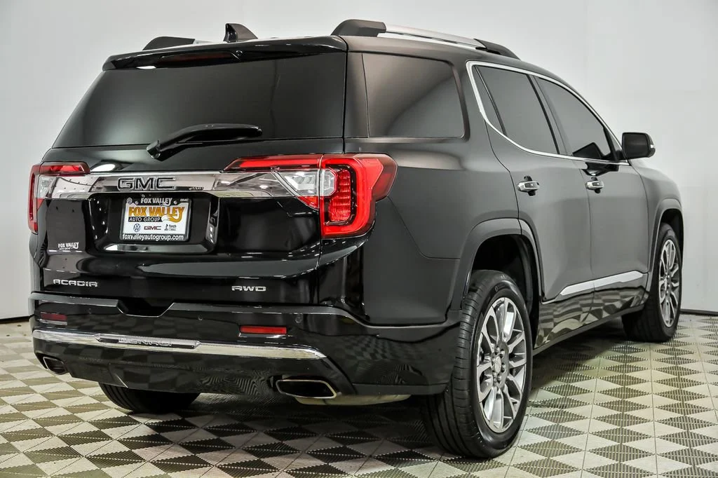 Used 2022 Ebony Twilight Metallic GMC Denali image 8