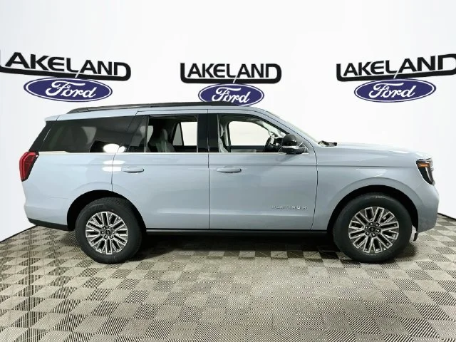 New 2027 Gray Ford Platinum image 2