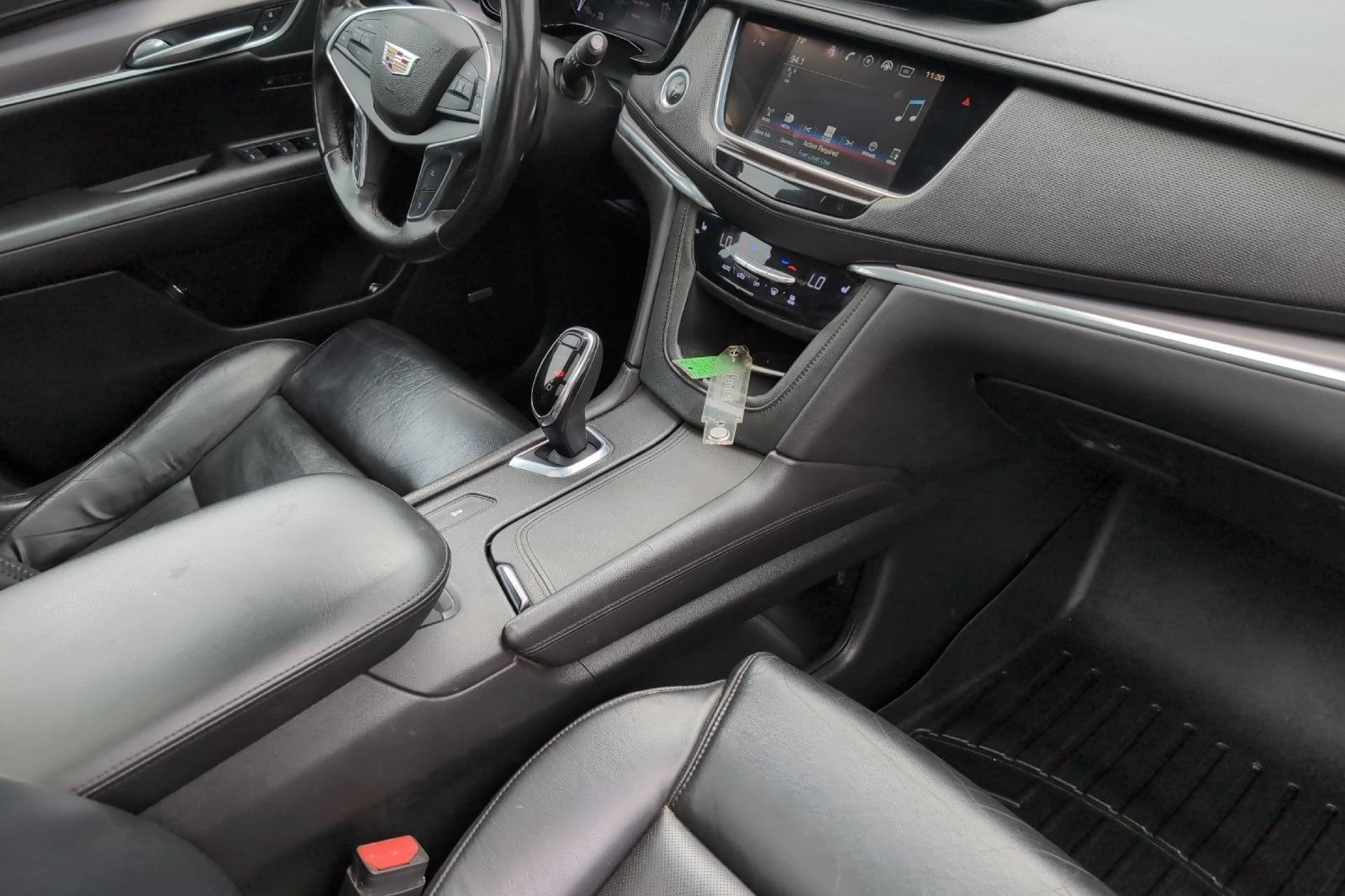Used 2017 RED PASSION TINTCOAT Cadillac Luxury FWD image 17