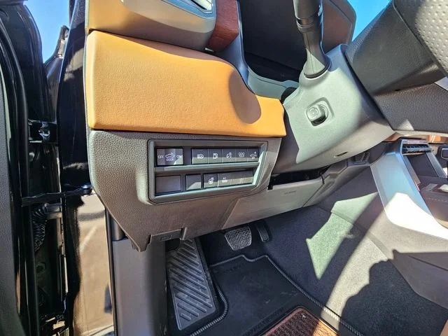 2025 Toyota Tundra 1794 Edition - Photo 11