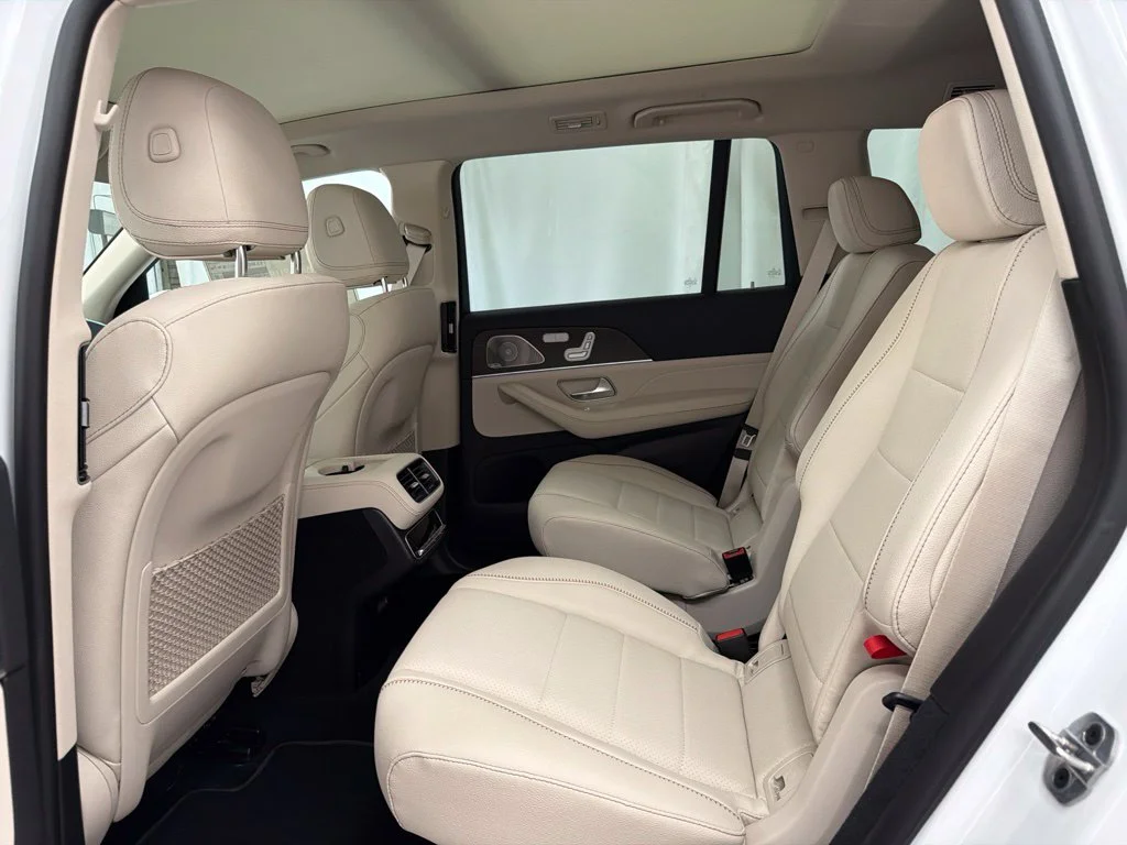 New 2027 White Mercedes-Benz GLS 450 image 22