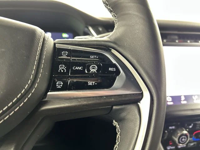 Used 2023 White Jeep Overland 4xe image 12
