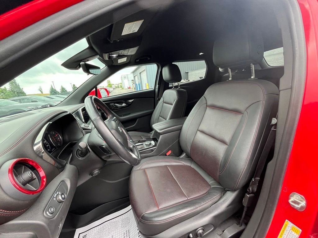 Used 2019 Red Chevrolet RS image 10