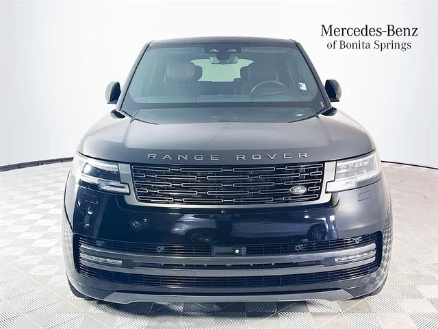 Used 2024  Land Rover Autobiography image 2