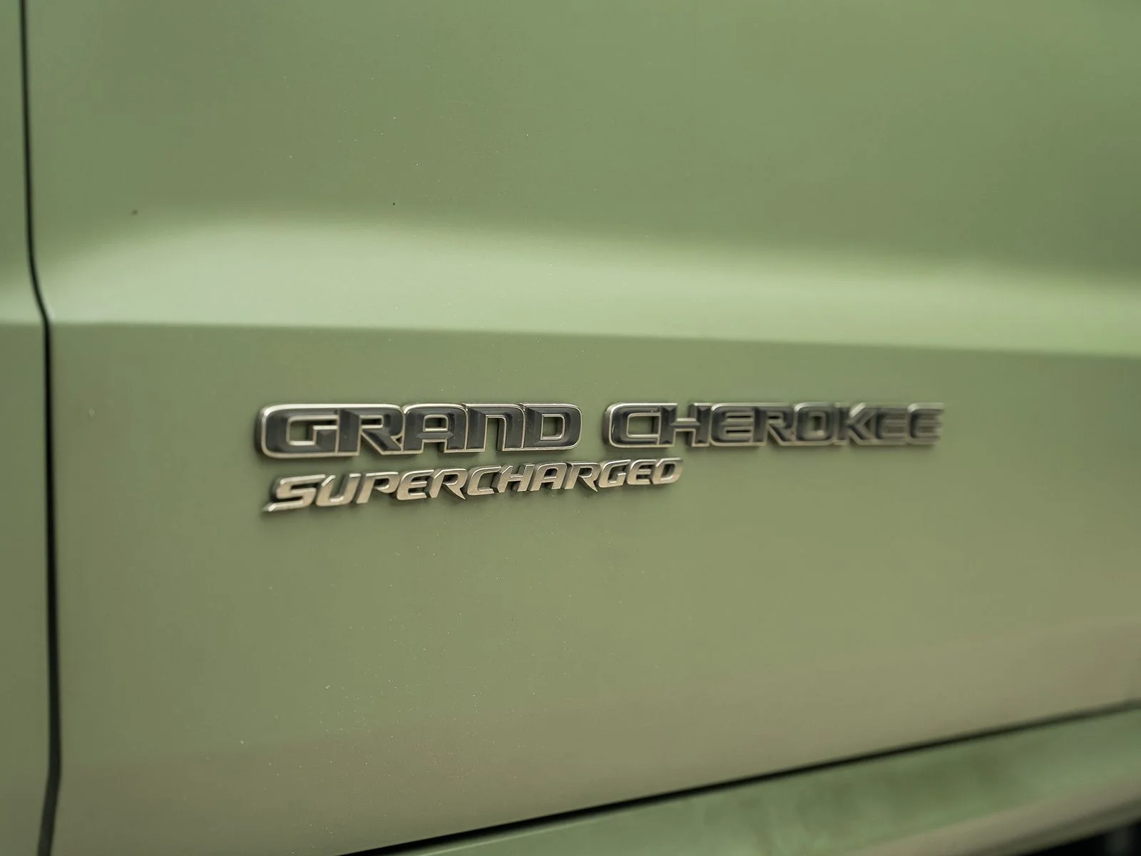 Used 2021 White Jeep Trackhawk image 29