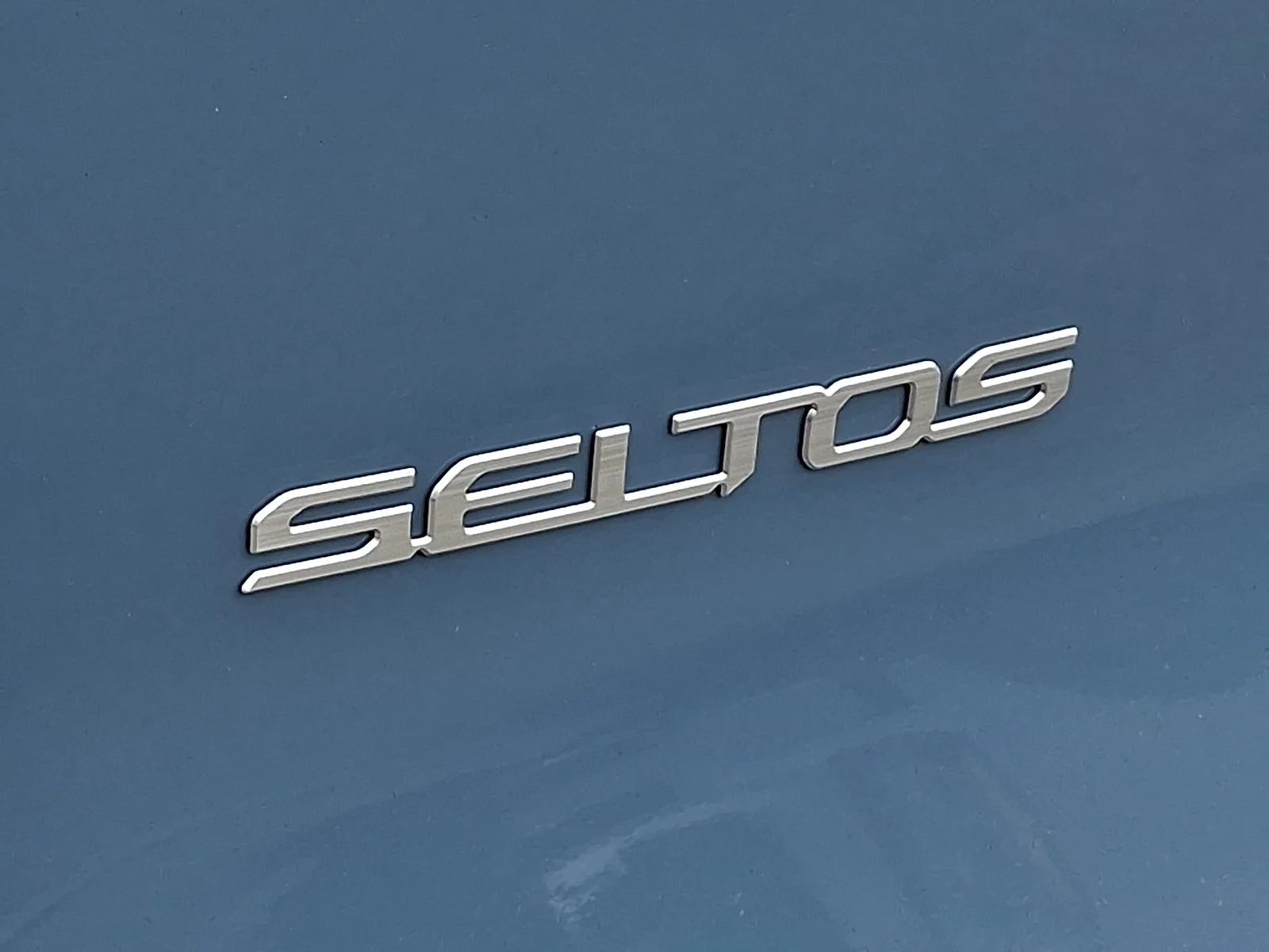 New 2027 Blue Kia S image 22