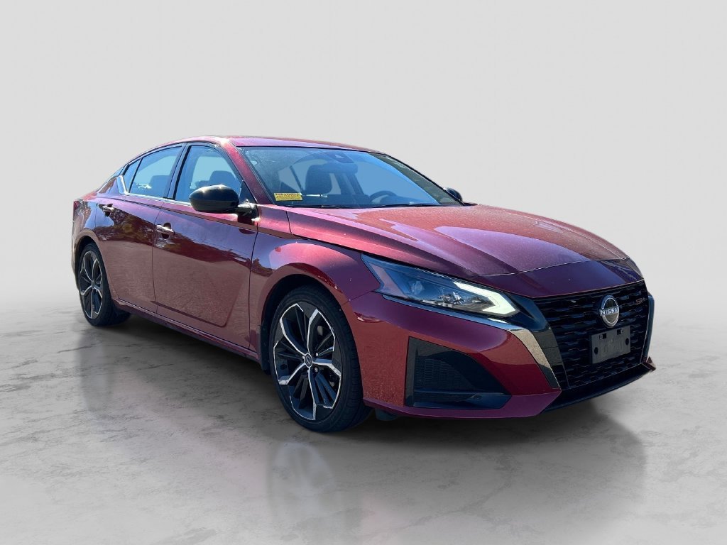 Used 2023 Red Nissan 2.5 SR image 7