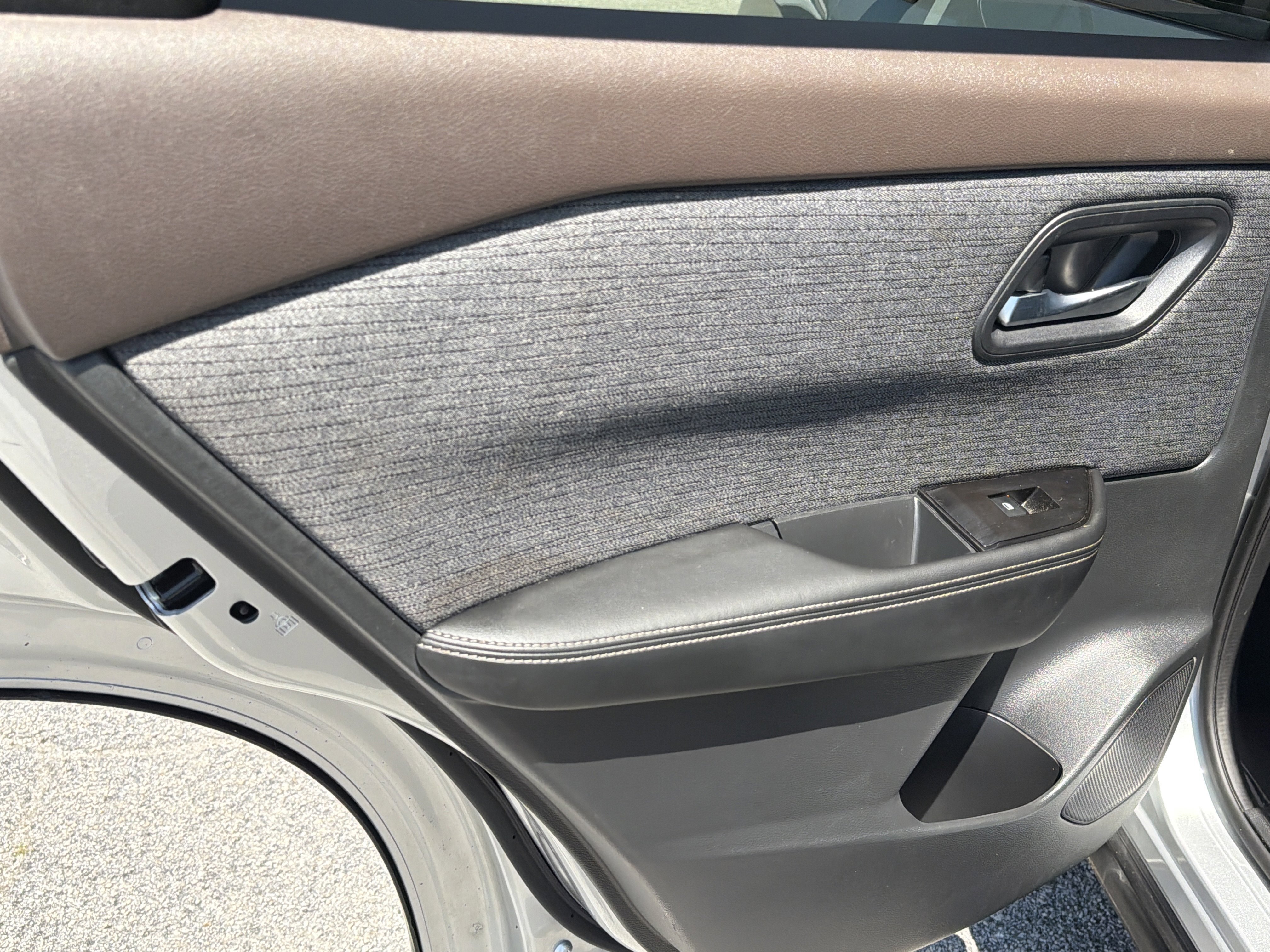 Used 2021 Brilliant Silver Metallic Nissan SV image 22