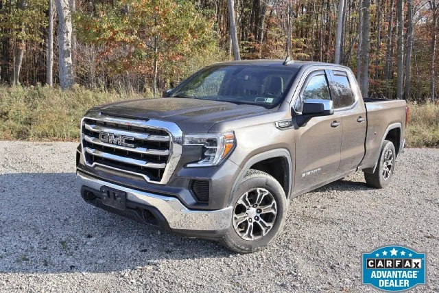 Used 2019 Gray GMC SLE image 1