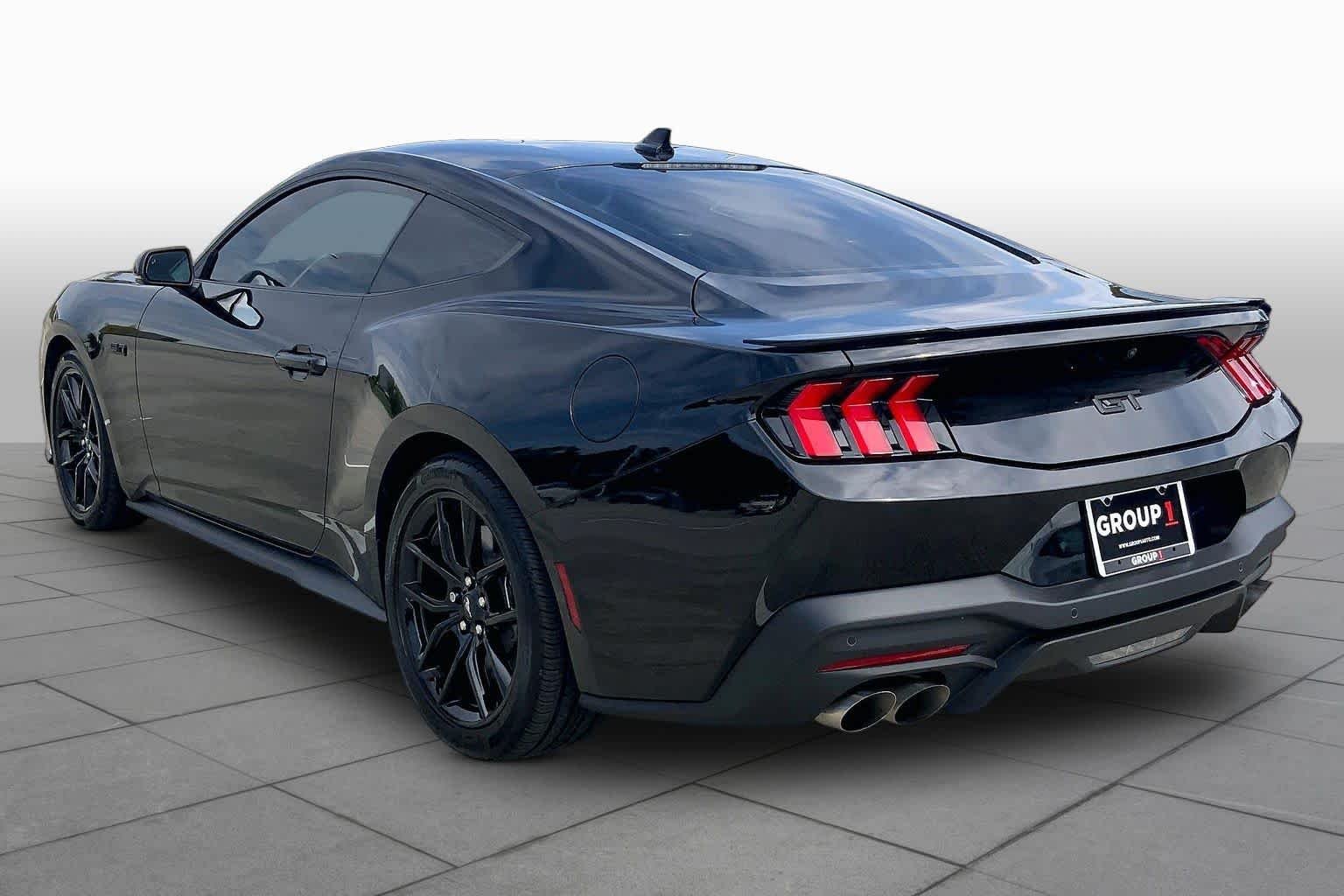 Used 2025 Shadow Black Ford GT Premium image 10