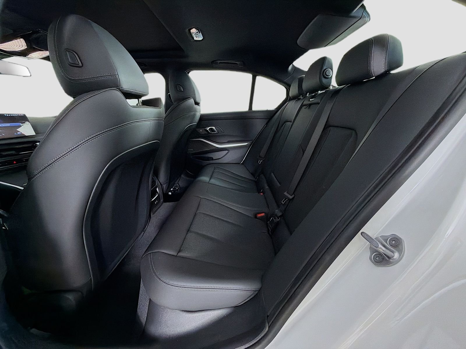 New 2026 Mineral White Metallic BMW 330i image 25