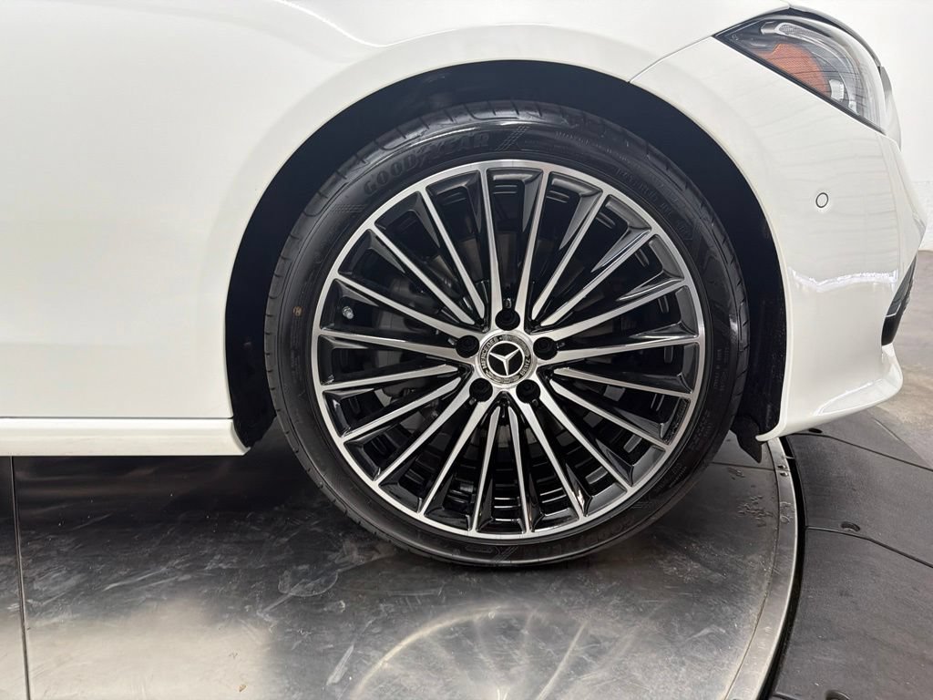 New 2026 Polar White Mercedes-Benz C 300 image 44
