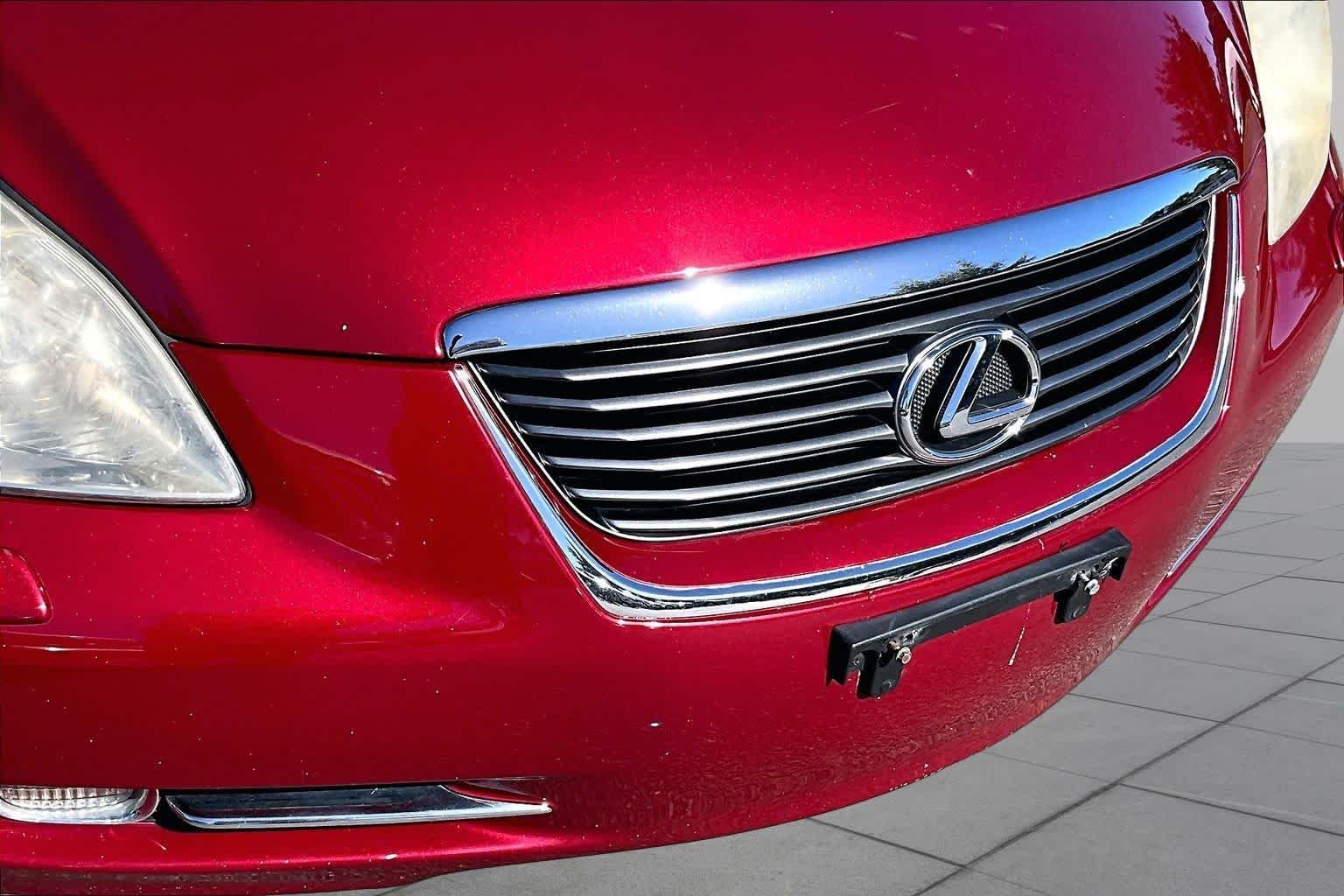 Used 2006 Matador Red Mica Lexus  image 26