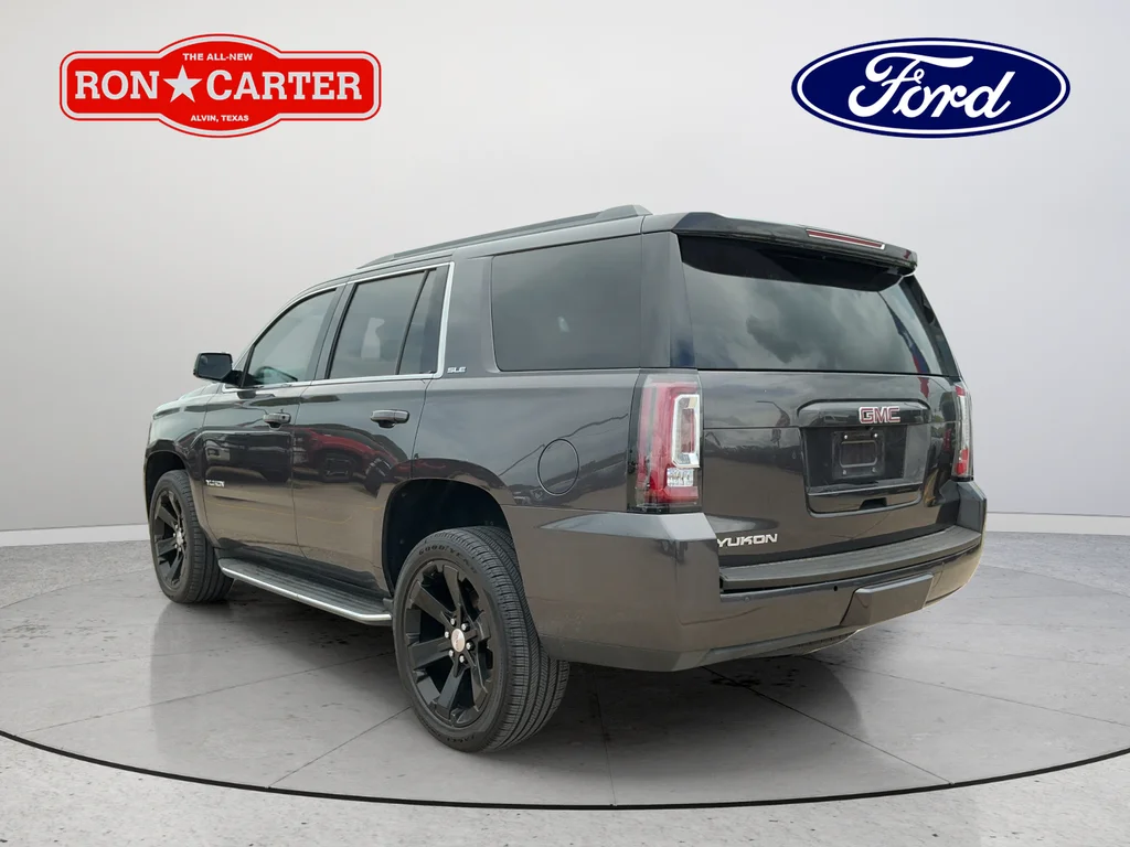 Used 2016 Silver GMC SLE image 4