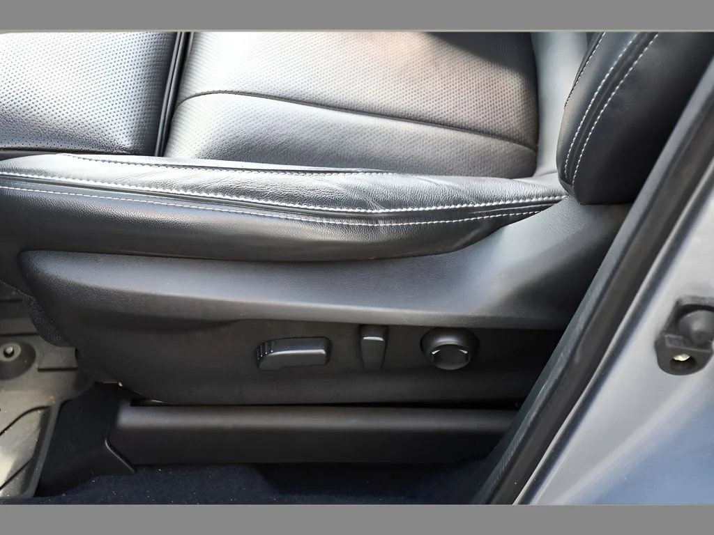 Used 2021 Ice Silver Metallic Subaru Touring image 34