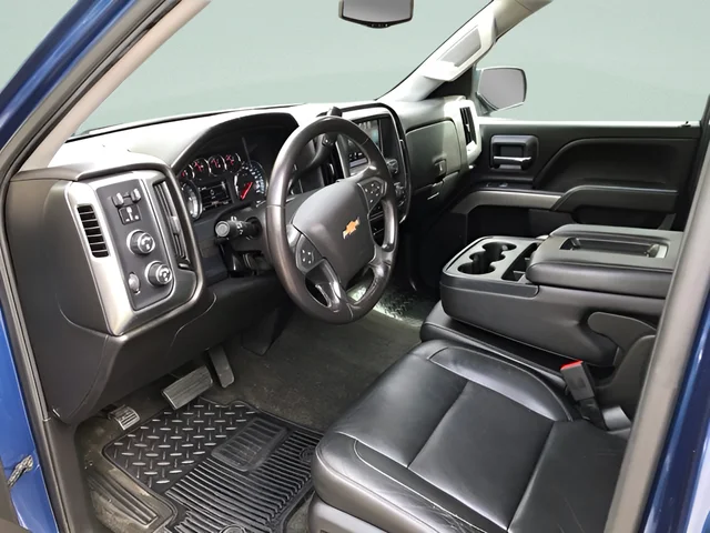 Used 2018 Blue Chevrolet LT image 11