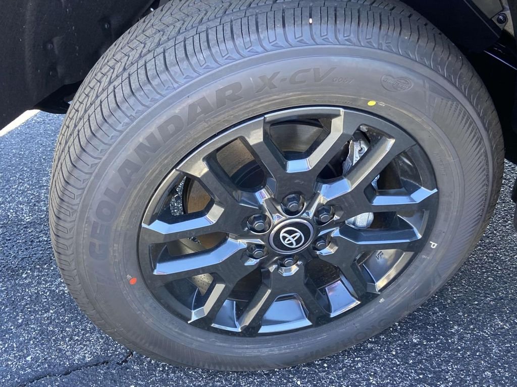 2025 Toyota Tundra Platinum - Photo 6