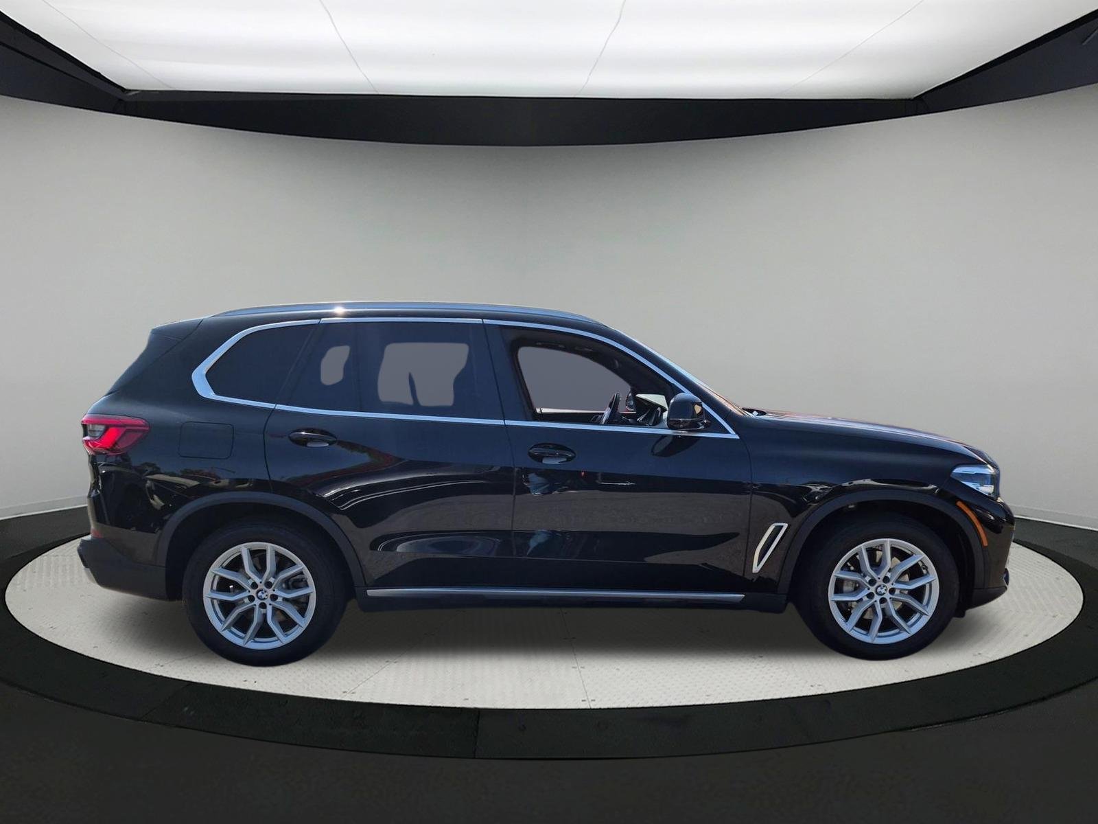 Used 2020 Black BMW xDrive40i image 6