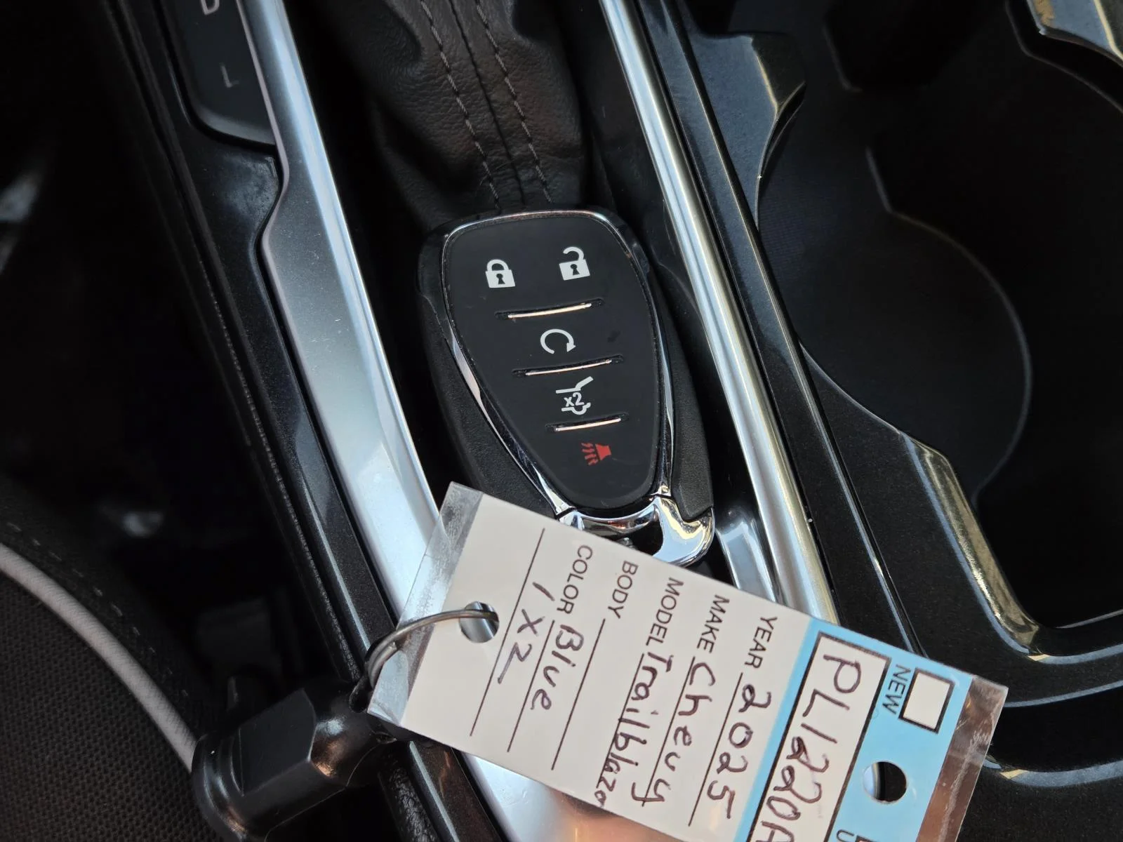 Used 2025 Mosaic Black Metallic Chevrolet LT image 35