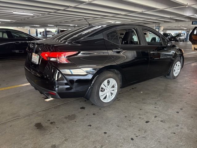 Used 2021 Black Nissan 1.6 S image 3