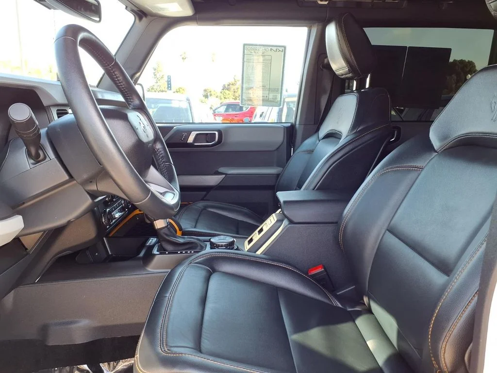 Used 2023 White Ford Badlands image 9