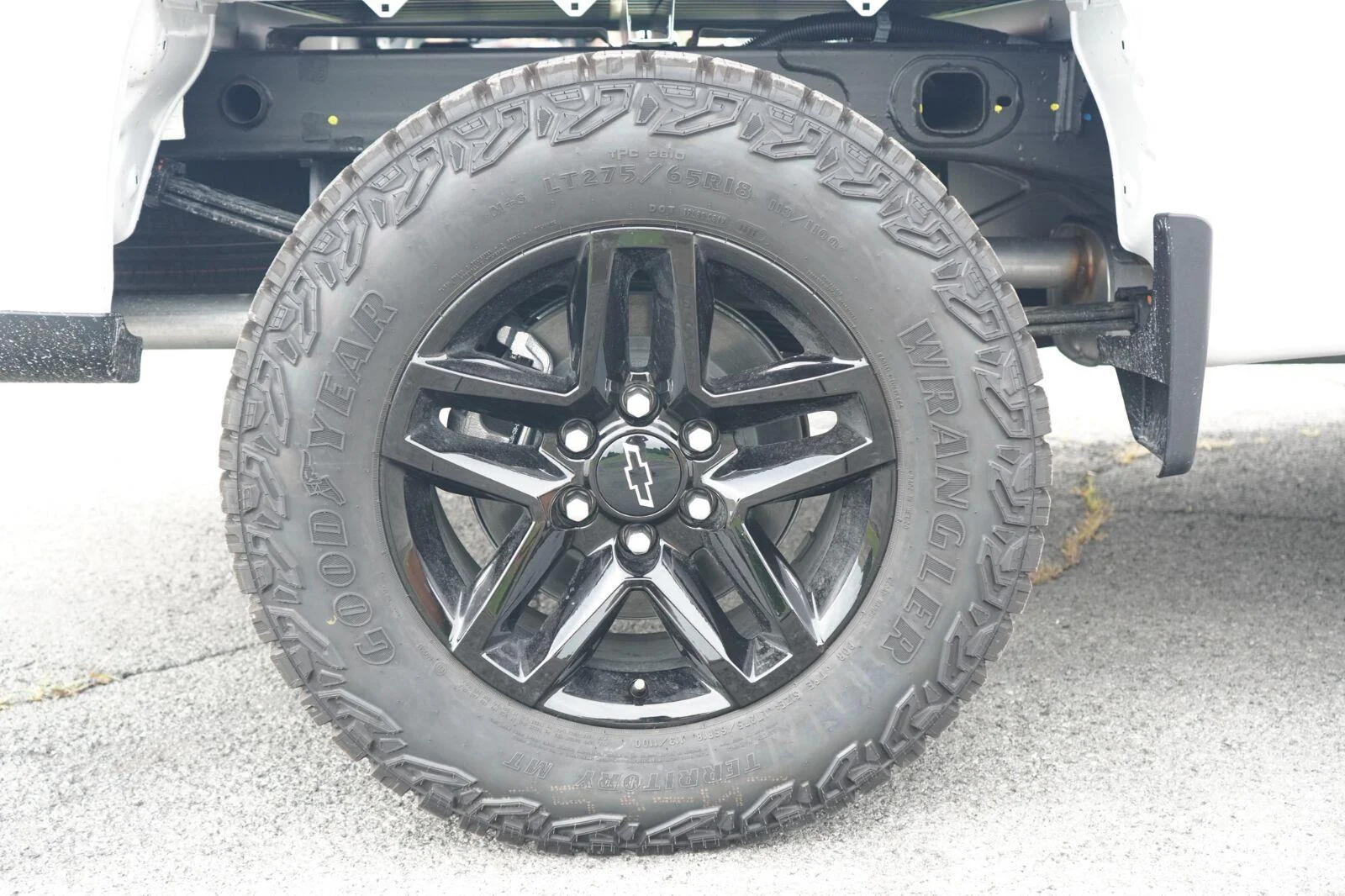 New 2026 Summit White Chevrolet Custom Trail Boss image 12
