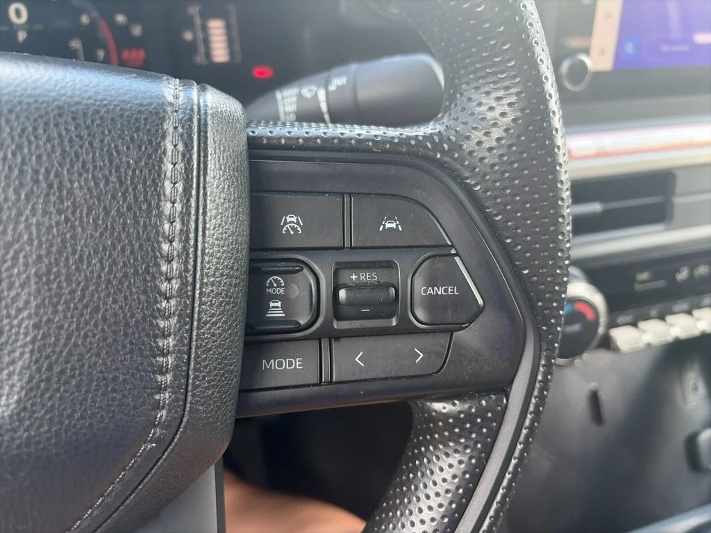 Used 2025 White Toyota SR5 image 28