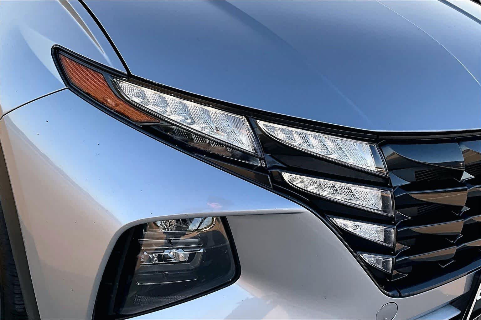 Used 2024 Shimmering Silver Hyundai SEL image 27