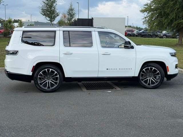 Used 2024 White Jeep Series III image 11