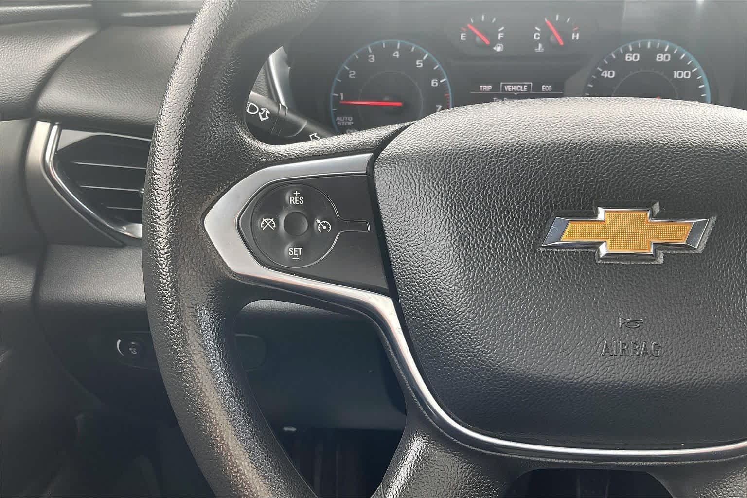 Used 2020 Summit White Chevrolet LS image 23