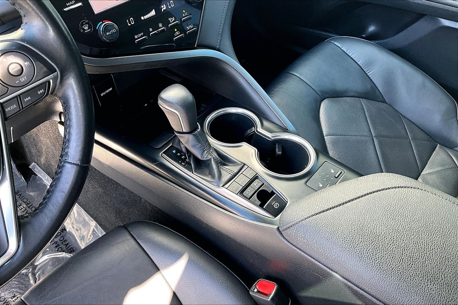 Used 2019 Gray Toyota XLE image 16