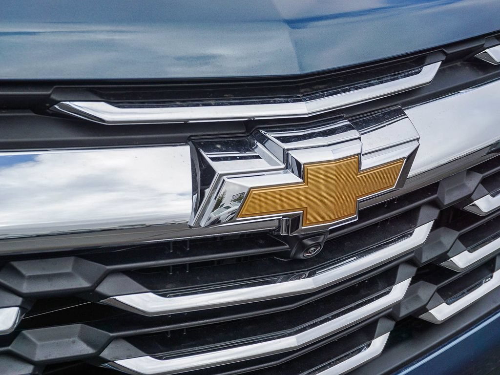 2027 Chevrolet Equinox LT - Photo 11