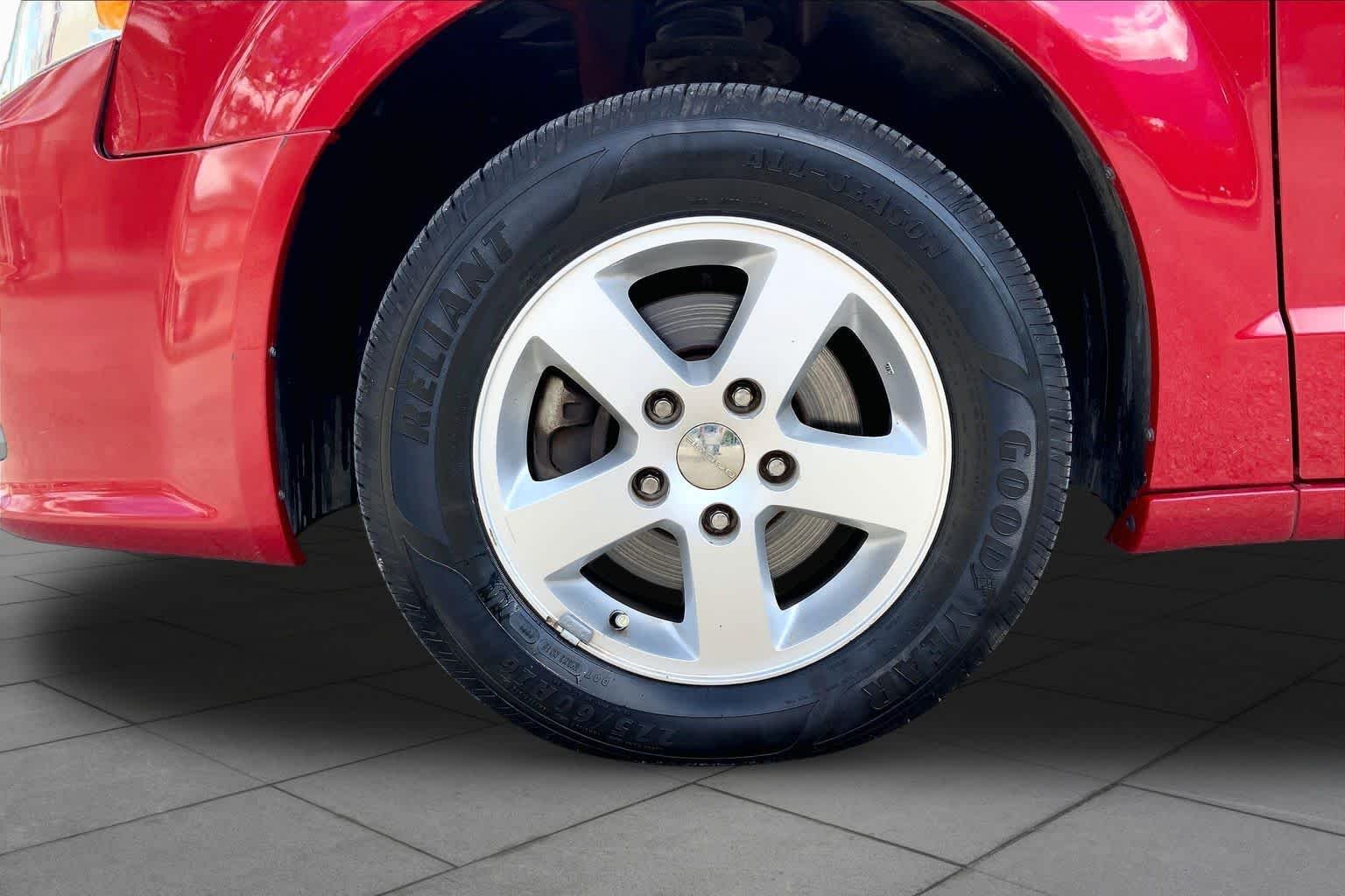 Used 2013 Redline Two-Coat Pearl Dodge SXT image 11