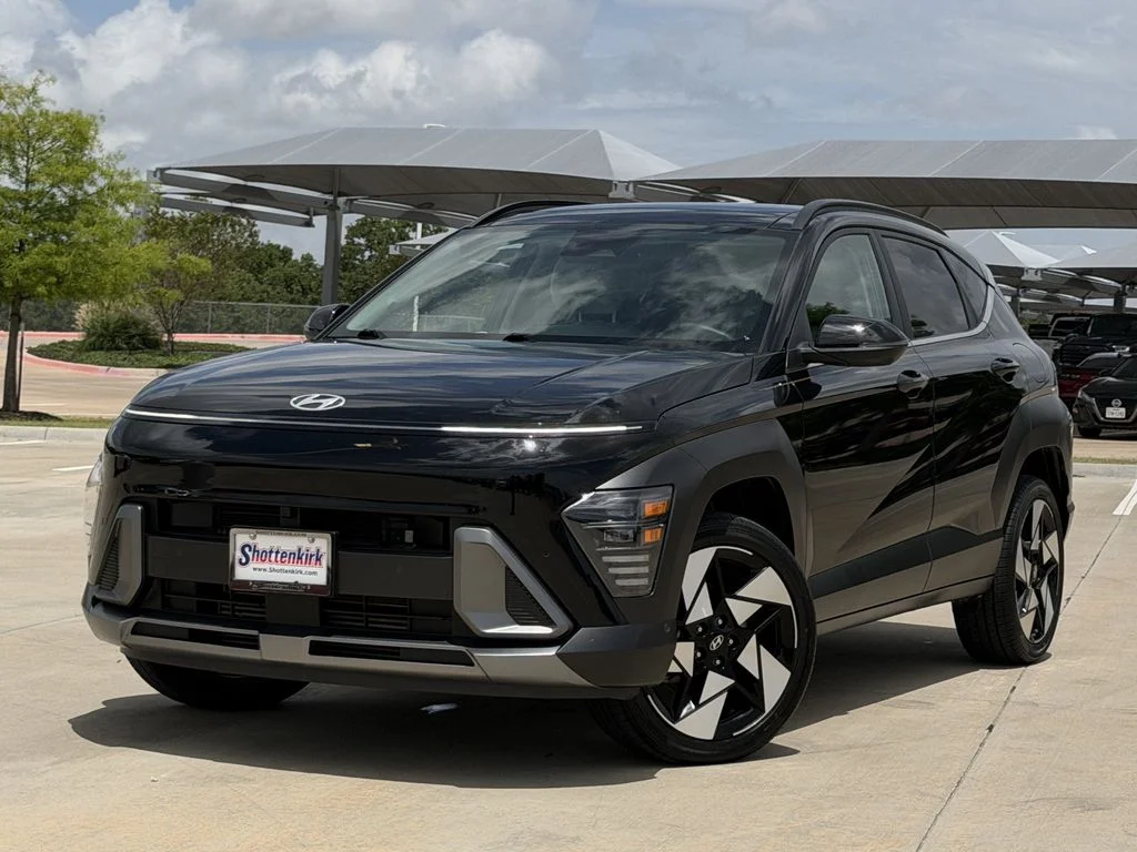 Used 2024 Black Hyundai Limited image 2