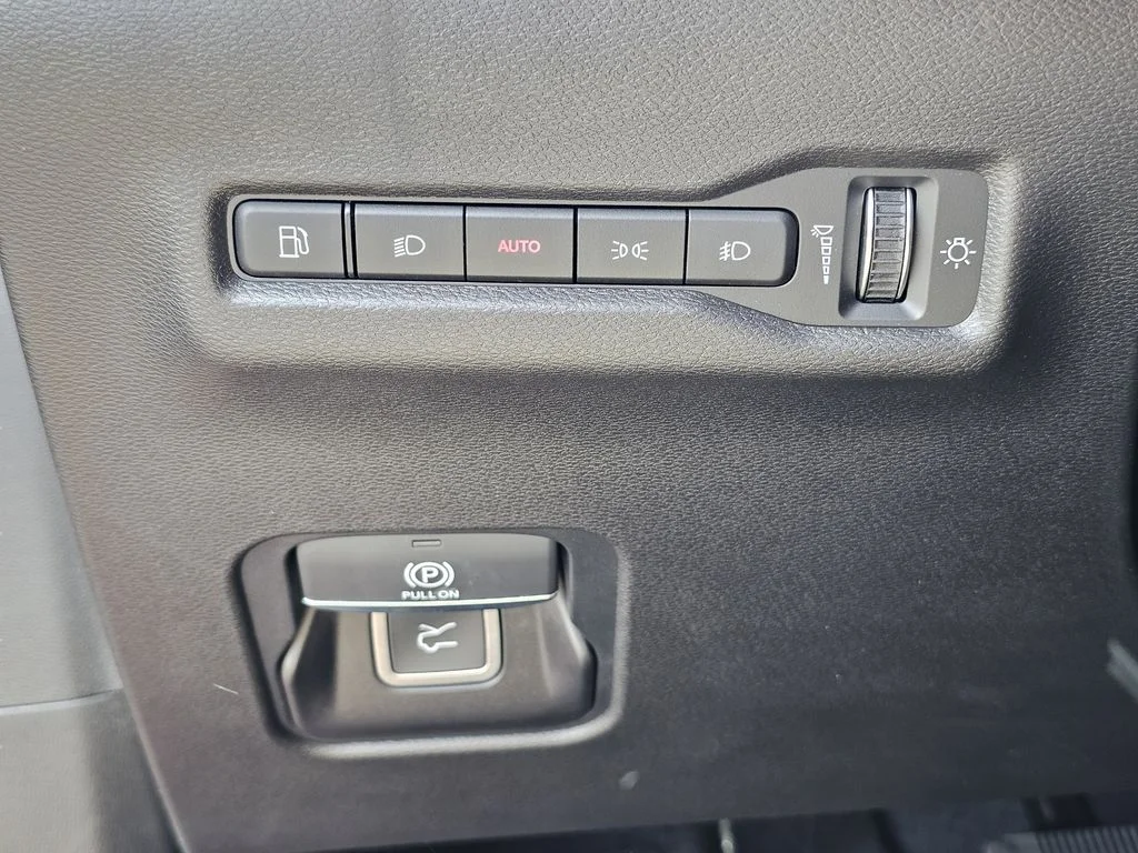 2026 Jeep Cherokee Laredo - Photo 19