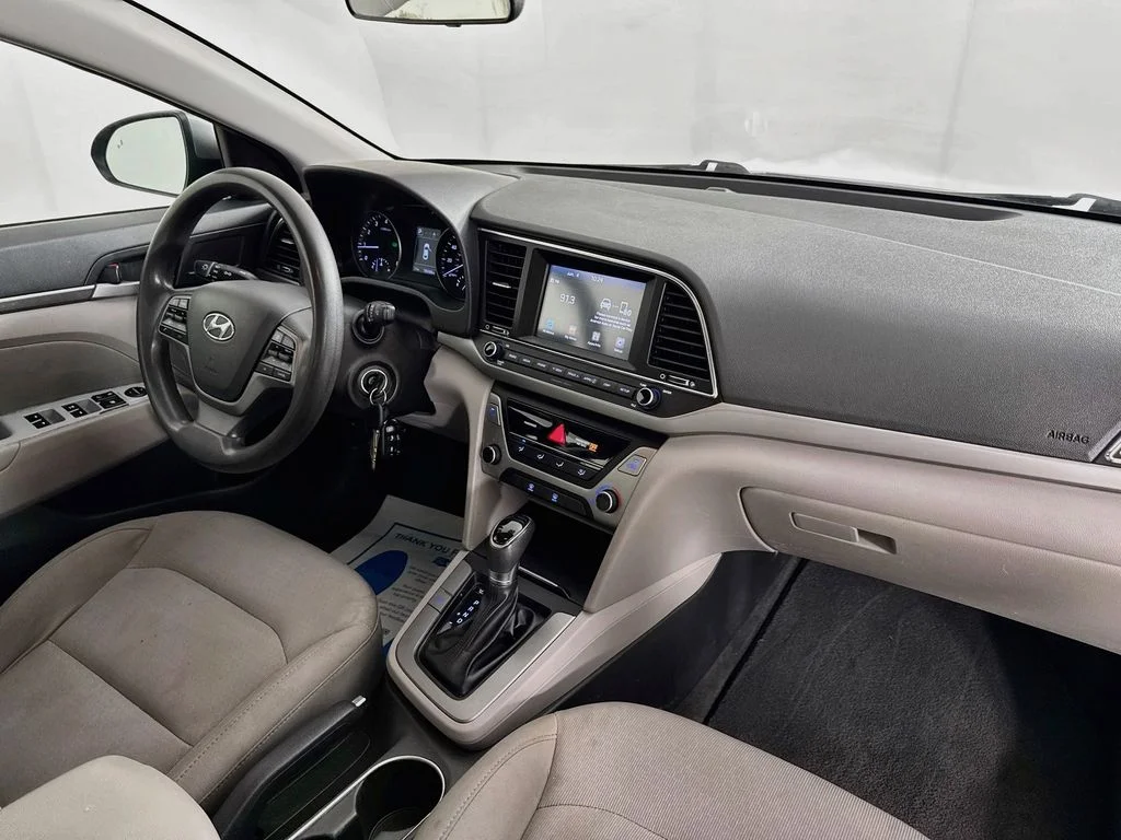 Used 2018 Machine Gray Hyundai SEL image 32