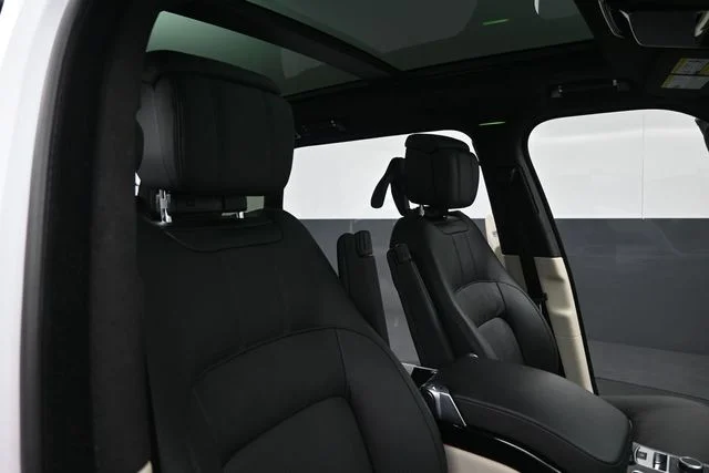 Used 2021 Fuji White Land Rover Westminster image 31