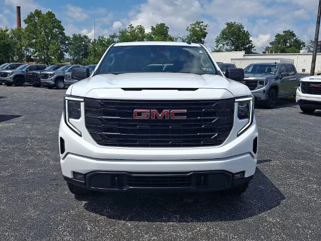 New 2026 Summit White GMC Elevation image 2