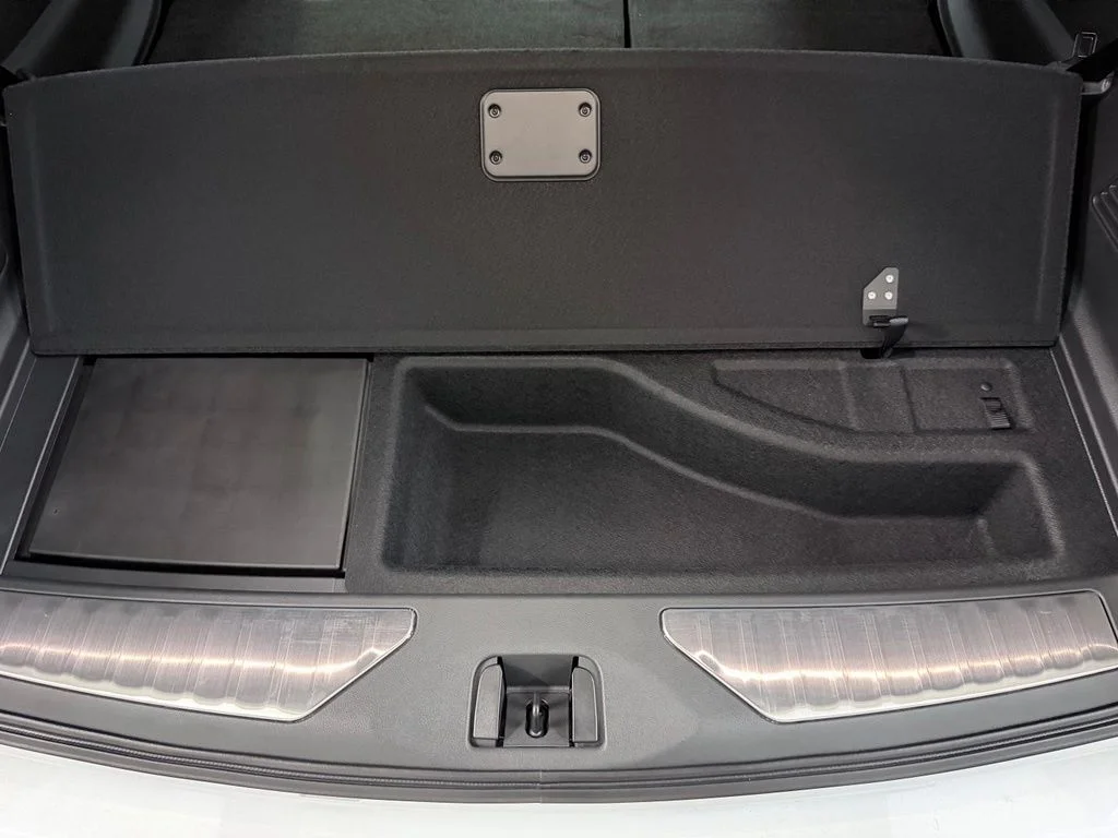 New 2027 RADIANT WHITE INFINITI Sport 4WD image 45