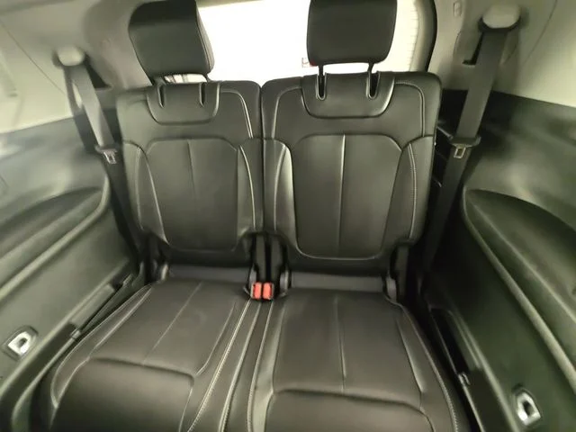Used 2022 Silver Jeep Limited image 16