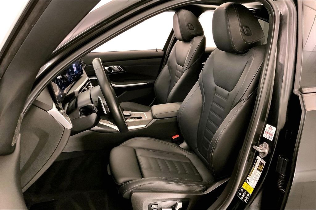 Used 2023 Black Sapphire Metallic BMW  image 13