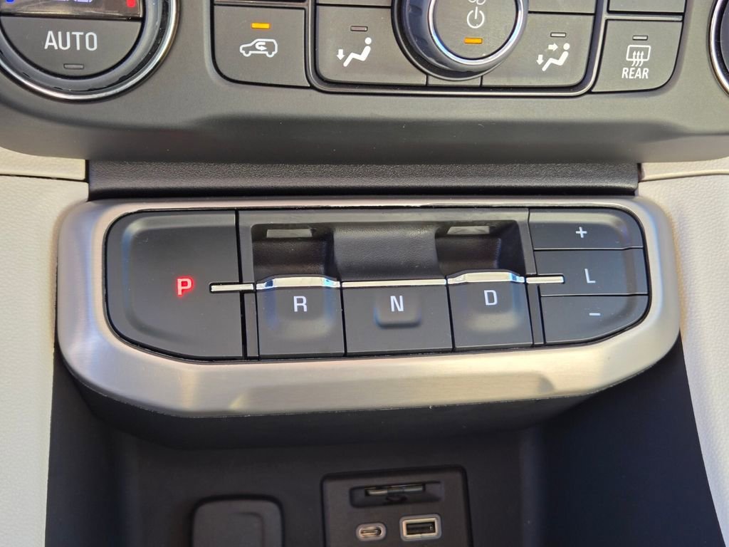 2023 GMC Acadia Denali - Photo 24