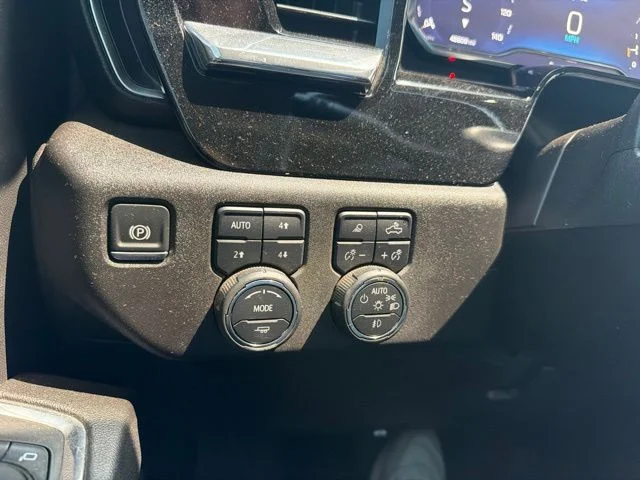 Used 2025 White Chevrolet LTZ image 10