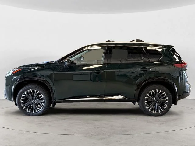 New 2026 Black Nissan Platinum image 2