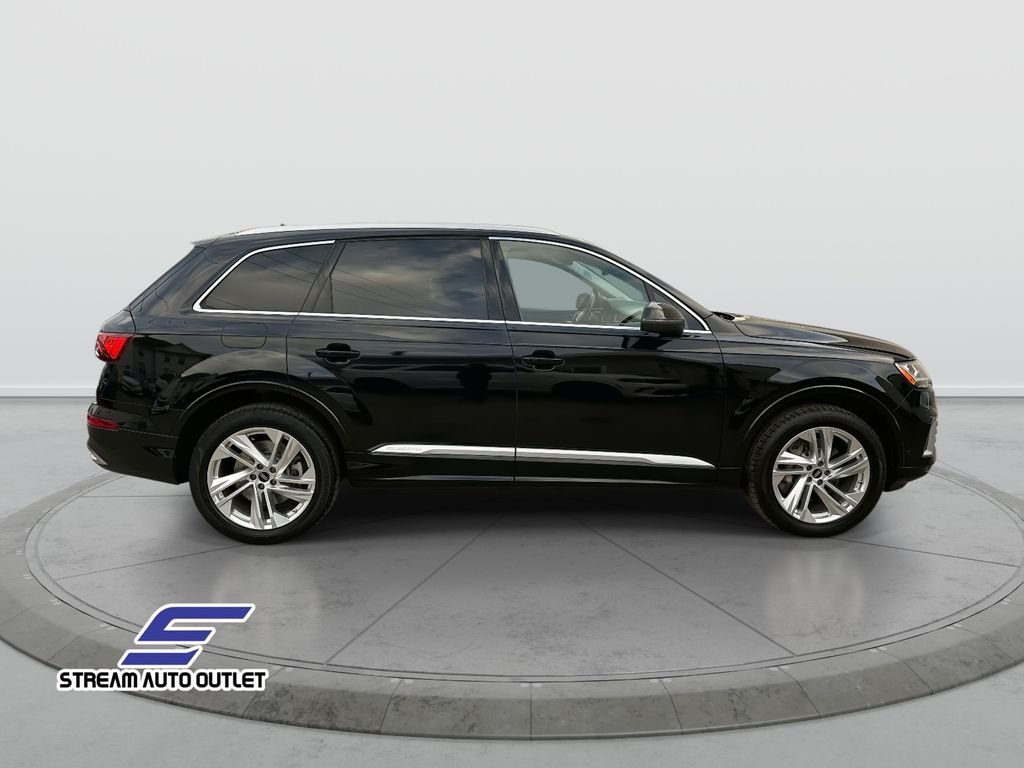 2023 Audi Q7 55 Premium Plus photo 3